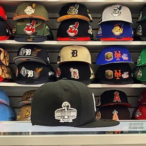 Alternative view of New Era Pittsburgh Pirates 59fifty Fitted World series Pirates, Black- Grey UV.